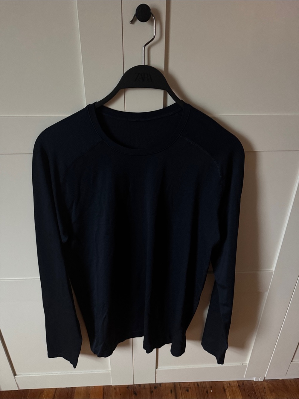 Lululemon Navy Crewneck Long Sleeve Knit Top